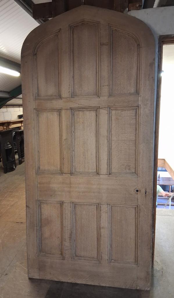 <p>Original Gothic Style Arched Oak Door</p><p>107.5cm wide x 228cm high